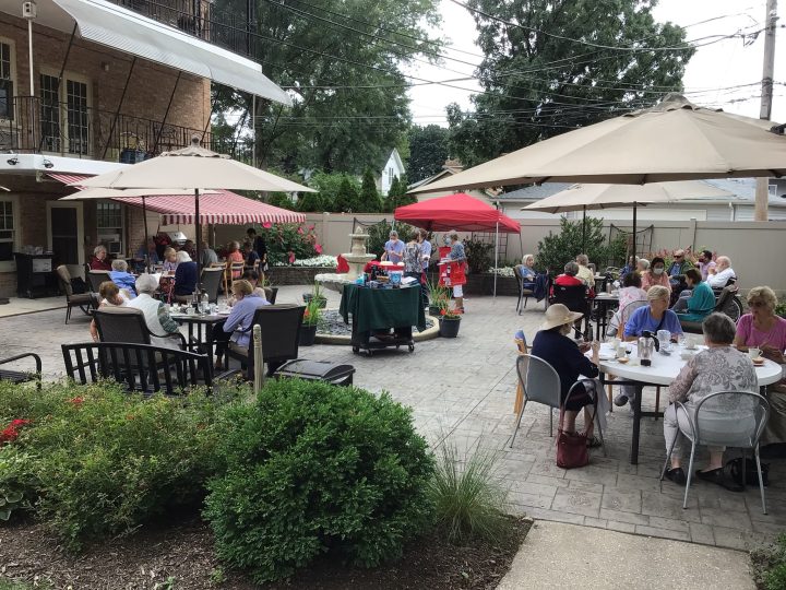 221991683_200342548768770_852161709810664443_n