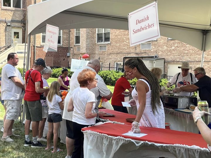 356142901_722940633175623_7627752246035941428_n